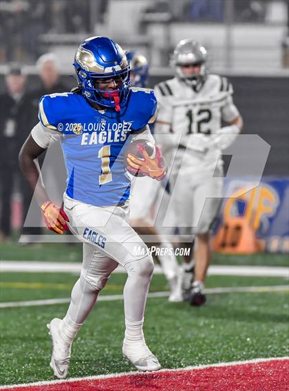 Thumbnail 1 in De La Salle vs. Santa Margarita (CIF Open DIV Final) photogallery.