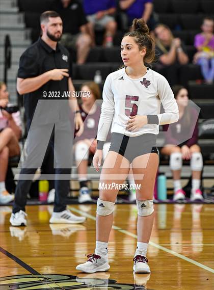 Thumbnail 3 in College Station vs A&M Consolidated photogallery.