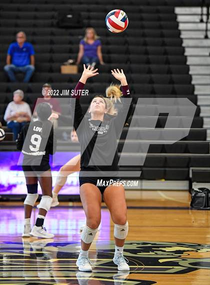 Thumbnail 2 in College Station vs A&M Consolidated photogallery.
