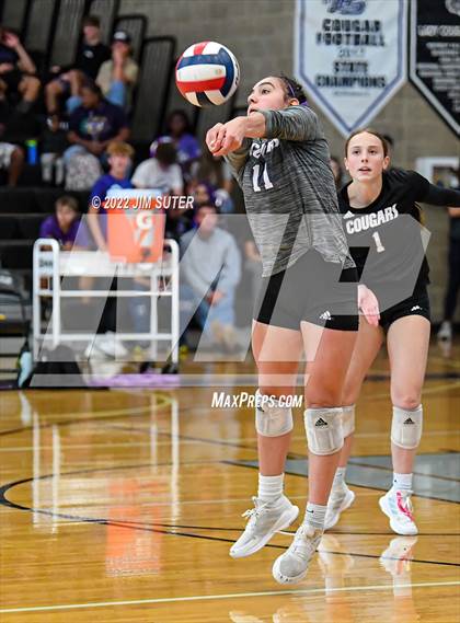 Thumbnail 2 in College Station vs A&M Consolidated photogallery.