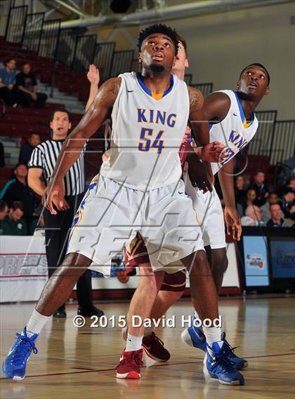 Thumbnail 2 in Alemany vs. King (MaxPreps Holiday Classic) photogallery.