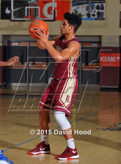 Thumbnail 1 in Alemany vs. King (MaxPreps Holiday Classic) photogallery.