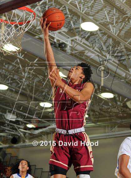 Thumbnail 1 in Alemany vs. King (MaxPreps Holiday Classic) photogallery.