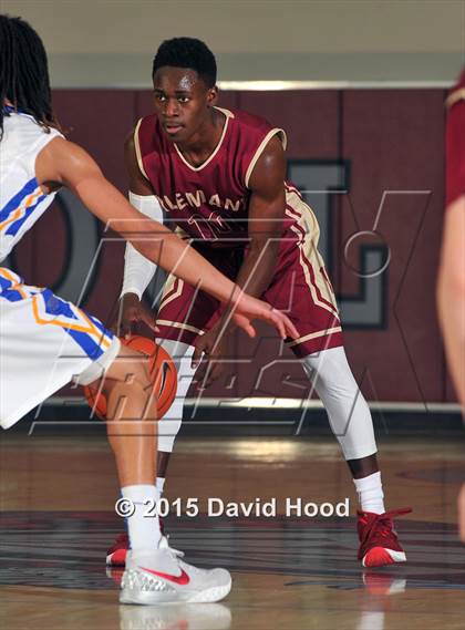 Thumbnail 2 in Alemany vs. King (MaxPreps Holiday Classic) photogallery.