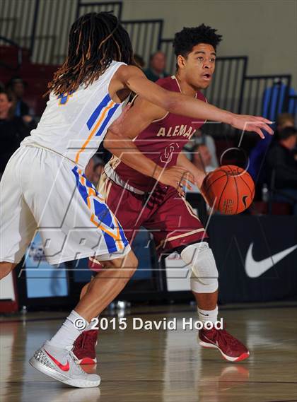 Thumbnail 1 in Alemany vs. King (MaxPreps Holiday Classic) photogallery.