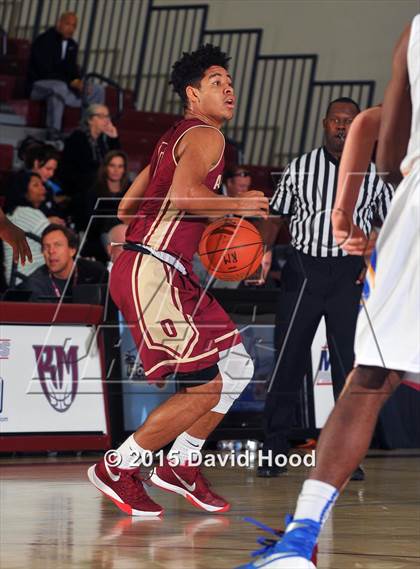 Thumbnail 2 in Alemany vs. King (MaxPreps Holiday Classic) photogallery.