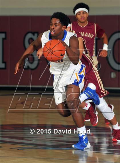 Thumbnail 2 in Alemany vs. King (MaxPreps Holiday Classic) photogallery.
