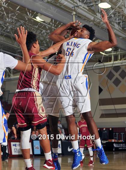 Thumbnail 1 in Alemany vs. King (MaxPreps Holiday Classic) photogallery.