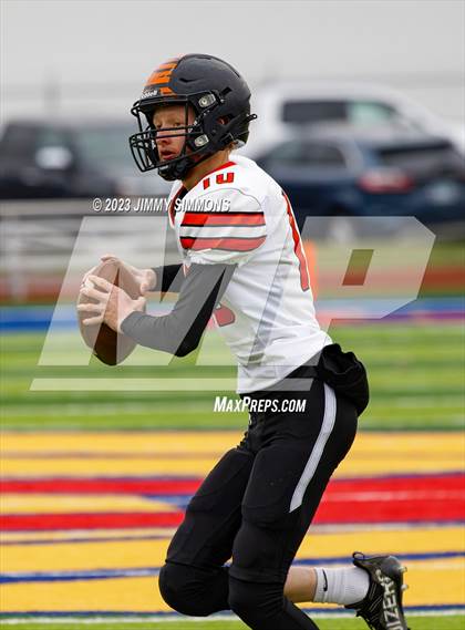 Thumbnail 3 in Paris @ Roxana (IHSA 3A First Round Playoffs) photogallery.