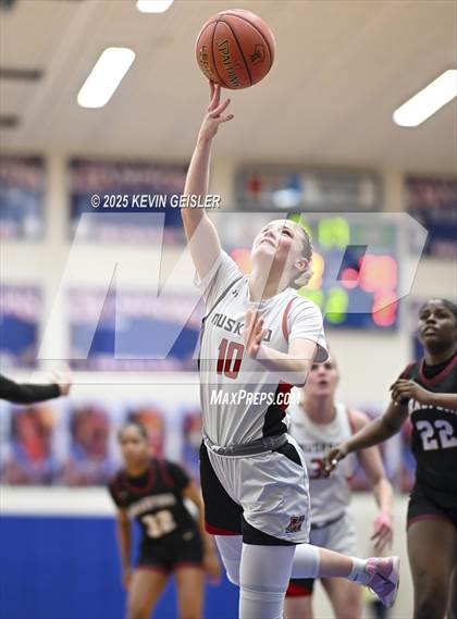 Thumbnail 3 in Muskego vs. Kenosha Bradford (WIAA Division 1 Quarterfinal) photogallery.
