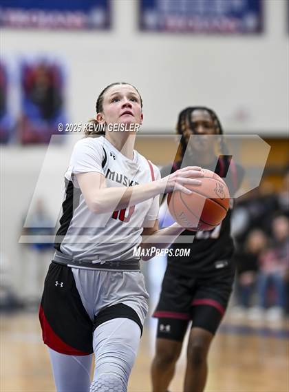 Thumbnail 3 in Muskego vs. Kenosha Bradford (WIAA Division 1 Quarterfinal) photogallery.