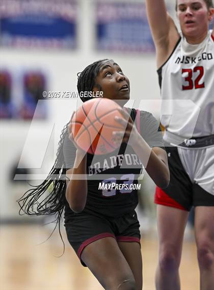 Thumbnail 2 in Muskego vs. Kenosha Bradford (WIAA Division 1 Quarterfinal) photogallery.