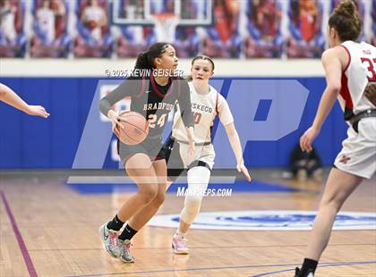 Thumbnail 2 in Muskego vs. Kenosha Bradford (WIAA Division 1 Quarterfinal) photogallery.