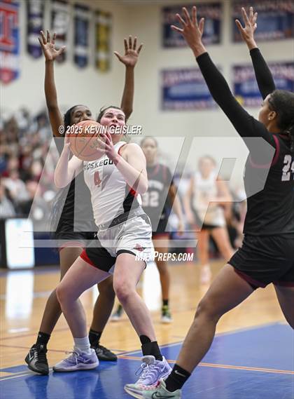 Thumbnail 3 in Muskego vs. Kenosha Bradford (WIAA Division 1 Quarterfinal) photogallery.