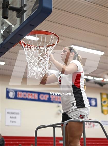 Thumbnail 1 in Muskego vs. Kenosha Bradford (WIAA Division 1 Quarterfinal) photogallery.