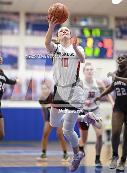 Thumbnail 2 in Muskego vs. Kenosha Bradford (WIAA Division 1 Quarterfinal) photogallery.