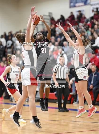 Thumbnail 3 in Muskego vs. Kenosha Bradford (WIAA Division 1 Quarterfinal) photogallery.