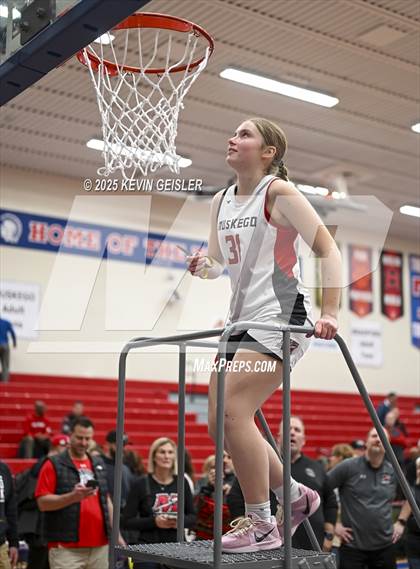 Thumbnail 3 in Muskego vs. Kenosha Bradford (WIAA Division 1 Quarterfinal) photogallery.