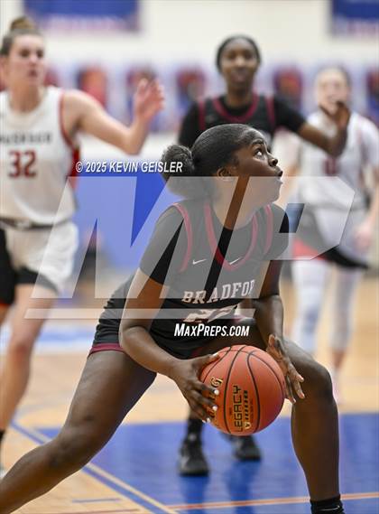Thumbnail 1 in Muskego vs. Kenosha Bradford (WIAA Division 1 Quarterfinal) photogallery.