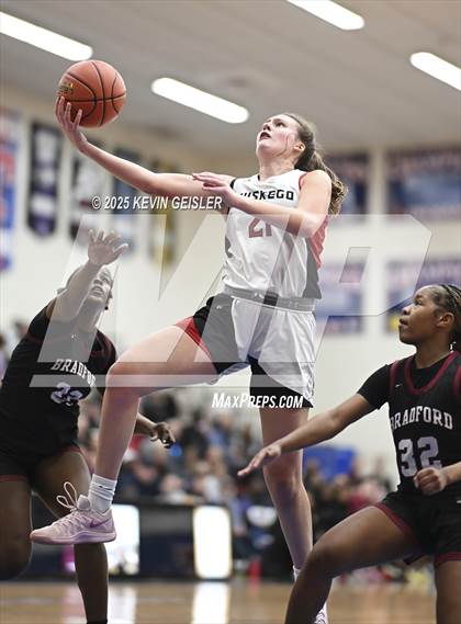 Thumbnail 3 in Muskego vs. Kenosha Bradford (WIAA Division 1 Quarterfinal) photogallery.