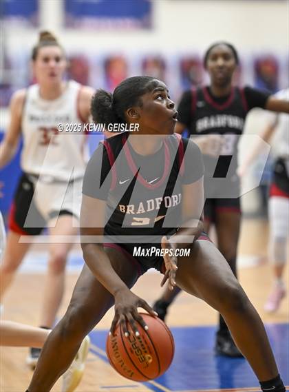Thumbnail 3 in Muskego vs. Kenosha Bradford (WIAA Division 1 Quarterfinal) photogallery.