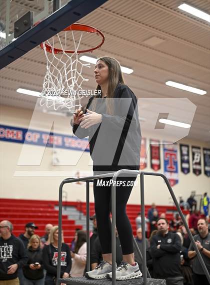 Thumbnail 3 in Muskego vs. Kenosha Bradford (WIAA Division 1 Quarterfinal) photogallery.