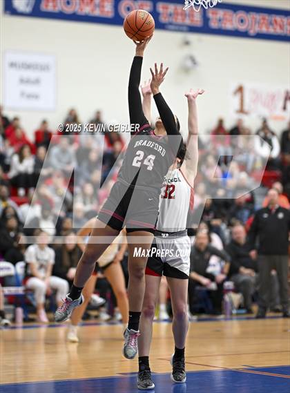 Thumbnail 2 in Muskego vs. Kenosha Bradford (WIAA Division 1 Quarterfinal) photogallery.
