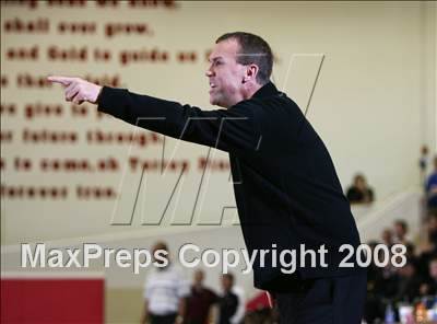 Thumbnail 3 in Compton vs. Campbell Hall (MaxPreps Holiday Classic) photogallery.