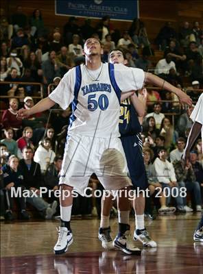 Thumbnail 1 in Compton vs. Campbell Hall (MaxPreps Holiday Classic) photogallery.