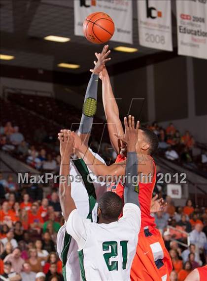 Thumbnail 3 in Seven Lakes vs Hightower (UIL 5A Region 3 Semifinal) photogallery.