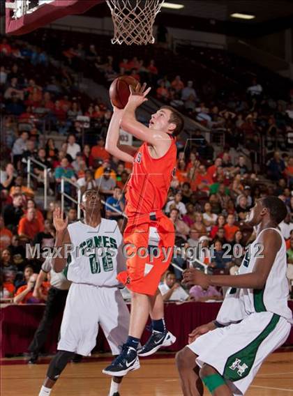 Thumbnail 1 in Seven Lakes vs Hightower (UIL 5A Region 3 Semifinal) photogallery.