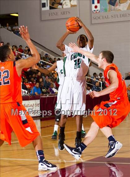 Thumbnail 1 in Seven Lakes vs Hightower (UIL 5A Region 3 Semifinal) photogallery.