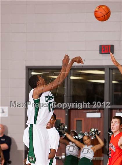 Thumbnail 1 in Seven Lakes vs Hightower (UIL 5A Region 3 Semifinal) photogallery.