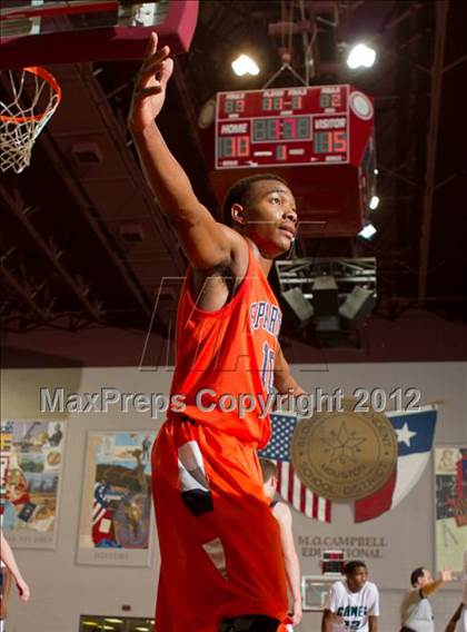 Thumbnail 2 in Seven Lakes vs Hightower (UIL 5A Region 3 Semifinal) photogallery.