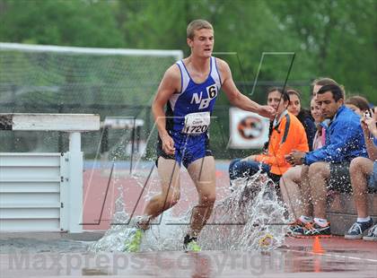 Thumbnail 2 in Loucks Games (3000m Steeplechase) photogallery.