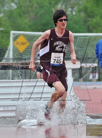 Thumbnail 1 in Loucks Games (3000m Steeplechase) photogallery.