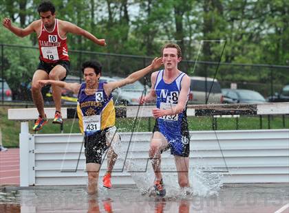 Thumbnail 1 in Loucks Games (3000m Steeplechase) photogallery.