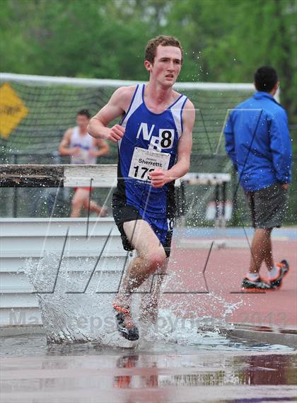 Thumbnail 3 in Loucks Games (3000m Steeplechase) photogallery.