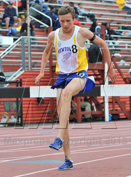 Thumbnail 1 in Loucks Games (3000m Steeplechase) photogallery.