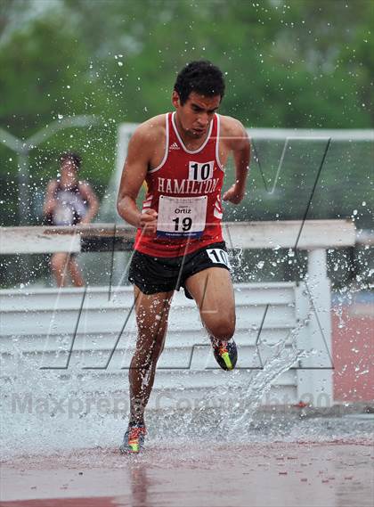 Thumbnail 3 in Loucks Games (3000m Steeplechase) photogallery.