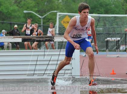 Thumbnail 1 in Loucks Games (3000m Steeplechase) photogallery.