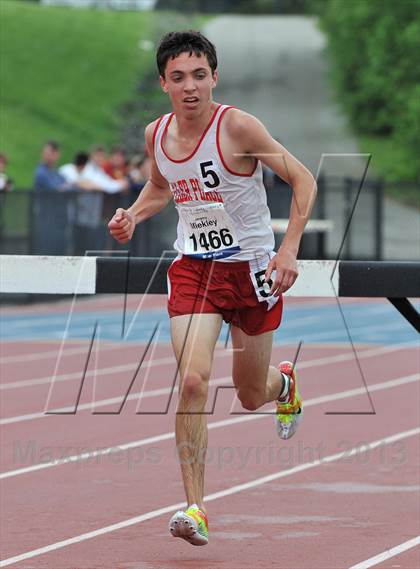 Thumbnail 3 in Loucks Games (3000m Steeplechase) photogallery.