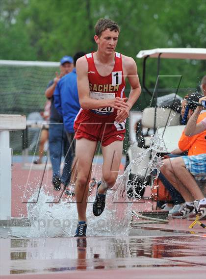 Thumbnail 2 in Loucks Games (3000m Steeplechase) photogallery.