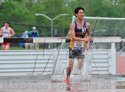 Thumbnail 3 in Loucks Games (3000m Steeplechase) photogallery.