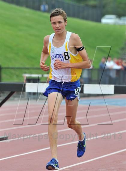 Thumbnail 1 in Loucks Games (3000m Steeplechase) photogallery.