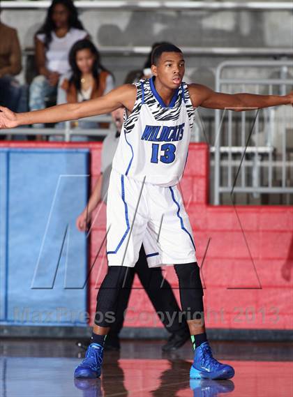 Thumbnail 3 in Triple A Academy vs. Hamilton (Thanksgiving Hoopfest) photogallery.