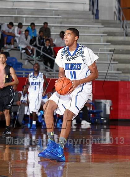 Thumbnail 3 in Triple A Academy vs. Hamilton (Thanksgiving Hoopfest) photogallery.