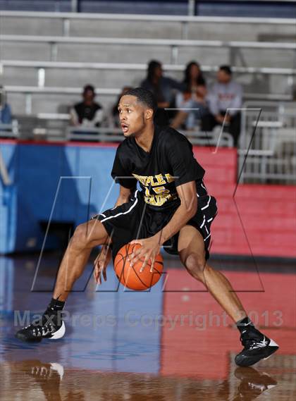 Thumbnail 3 in Triple A Academy vs. Hamilton (Thanksgiving Hoopfest) photogallery.