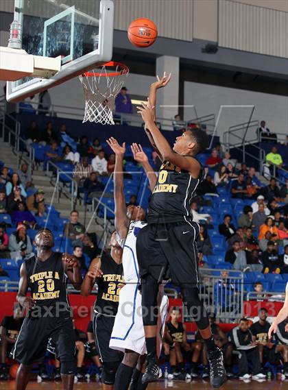 Thumbnail 1 in Triple A Academy vs. Hamilton (Thanksgiving Hoopfest) photogallery.