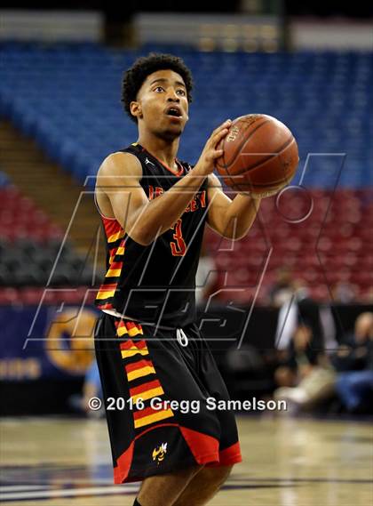 Thumbnail 2 in Menlo-Atherton vs Berkeley (CIF NorCal Regional D1 Final) photogallery.